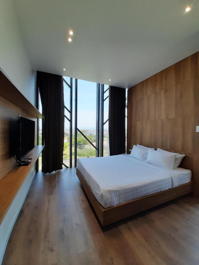 Coconut Hotel Phu Yen Туїхоа Екстер'єр фото